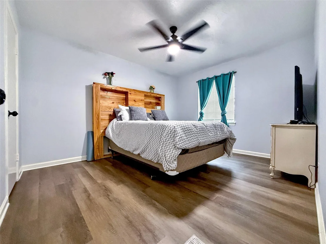 Photo of 7531 Antoine Drive