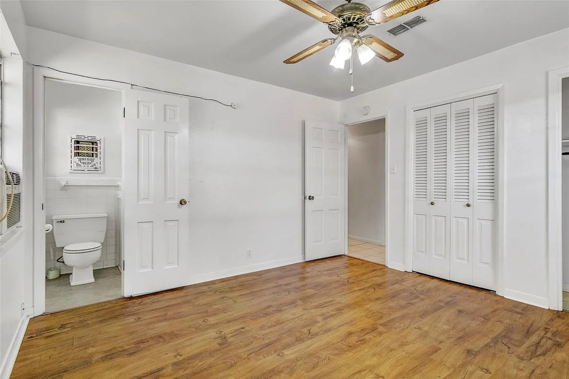 Photo of 1300 Northwood Drive