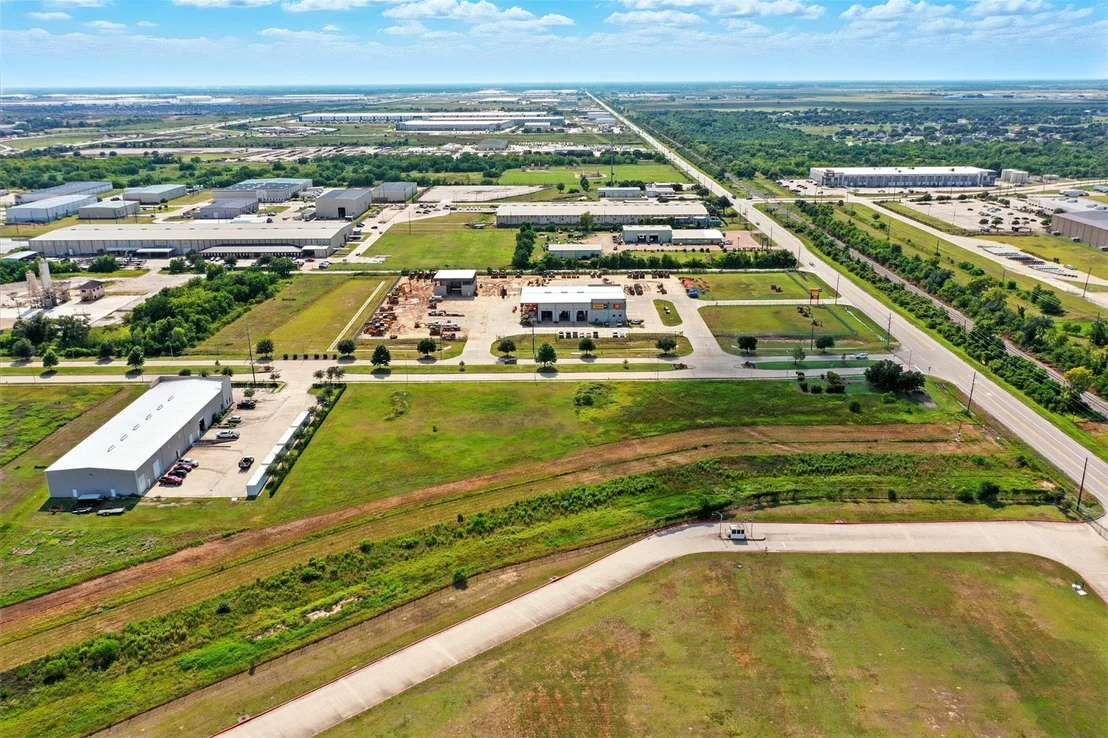 Photo of 189 Commerce Parkway