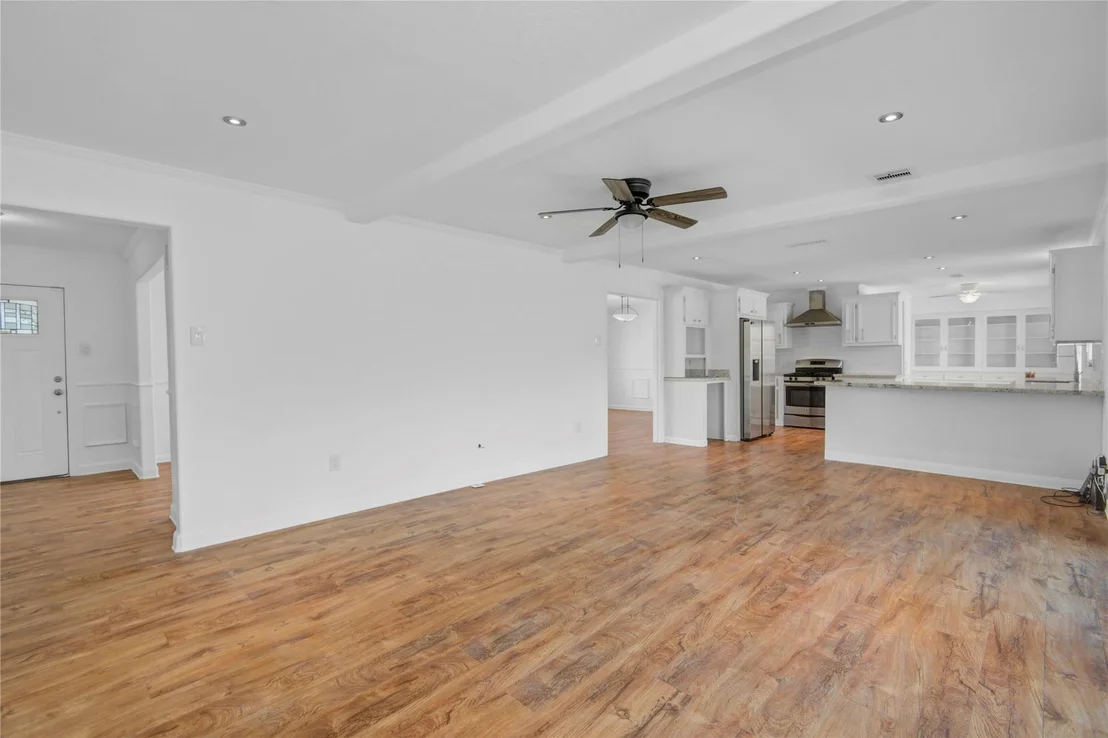Photo of 1618 W 10th Street
