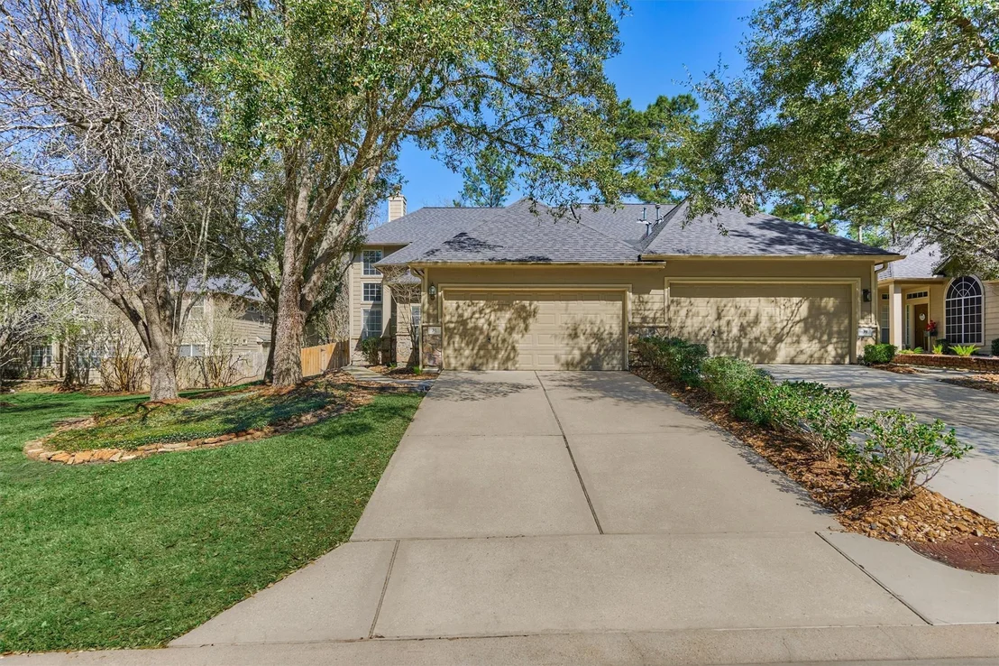 Photo of 31 Valley Oaks Circle