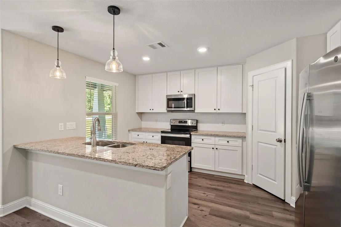 Photo of 15843 Oak Drive