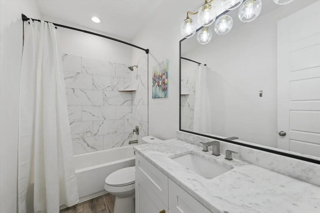 Photo of 203 Hampton Glen Road