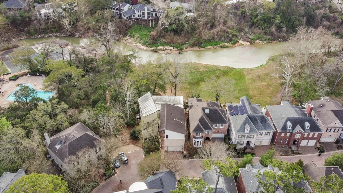 Photo of 15 Hudson Circle