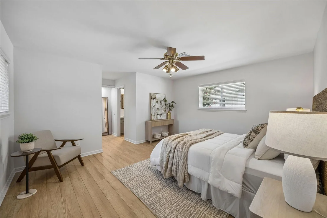 Photo of 11423 Valley Spring Drive