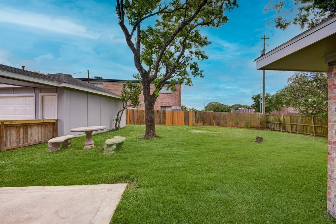 Photo of 7927 Pella Drive