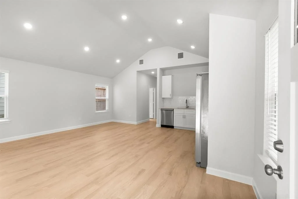 Photo of 16955 Balmoral