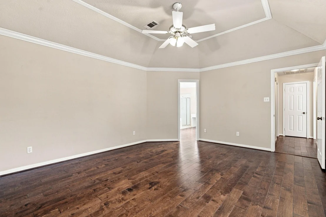 Photo of 101 Lakeside Drive