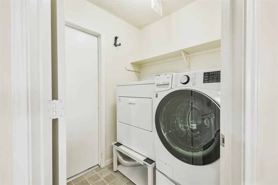 Photo of 2415 Fox River Lane