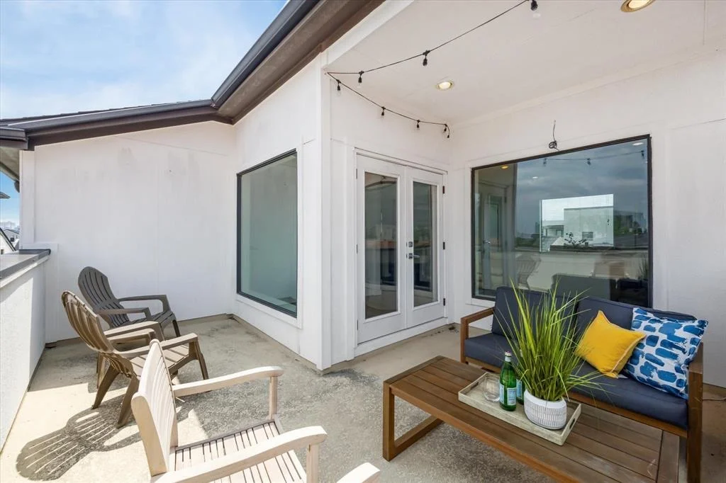 Photo of 2113 Crocker Street