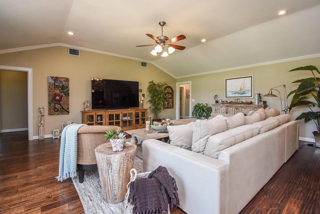 Photo of 2101 Meadow Lane