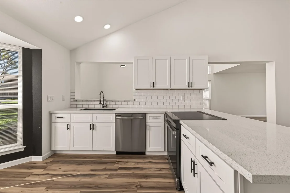 Photo of 2915 Whispering Springs Dr