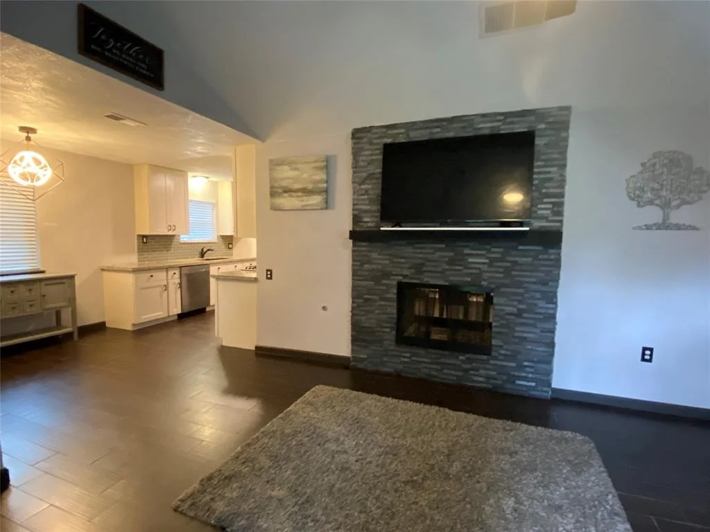 Photo of 5108 Longshadow Drive