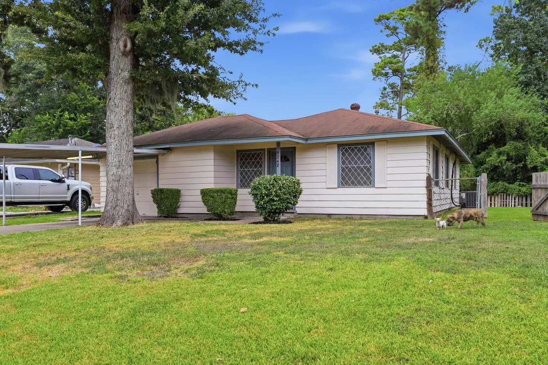 Photo of 9242 Forest View Street
