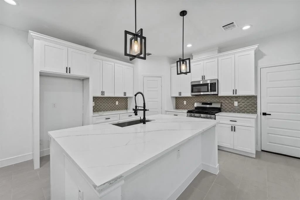 Photo of 9021 Comal Street