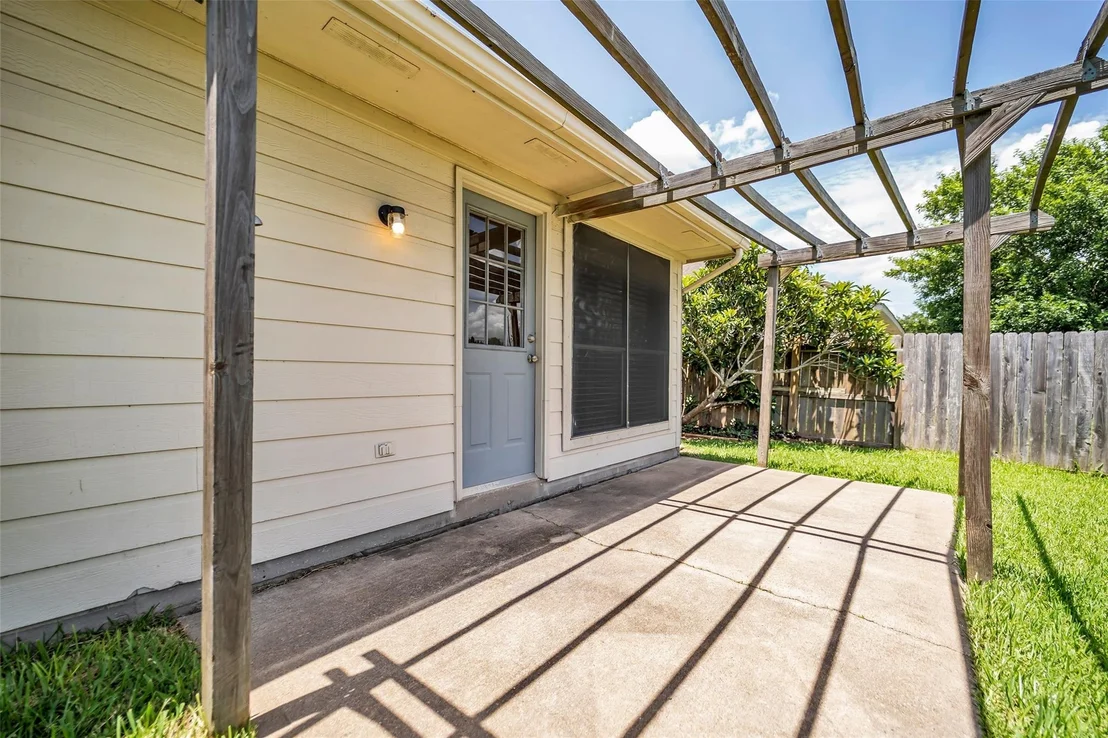 Photo of 4109 Oak Point Drive