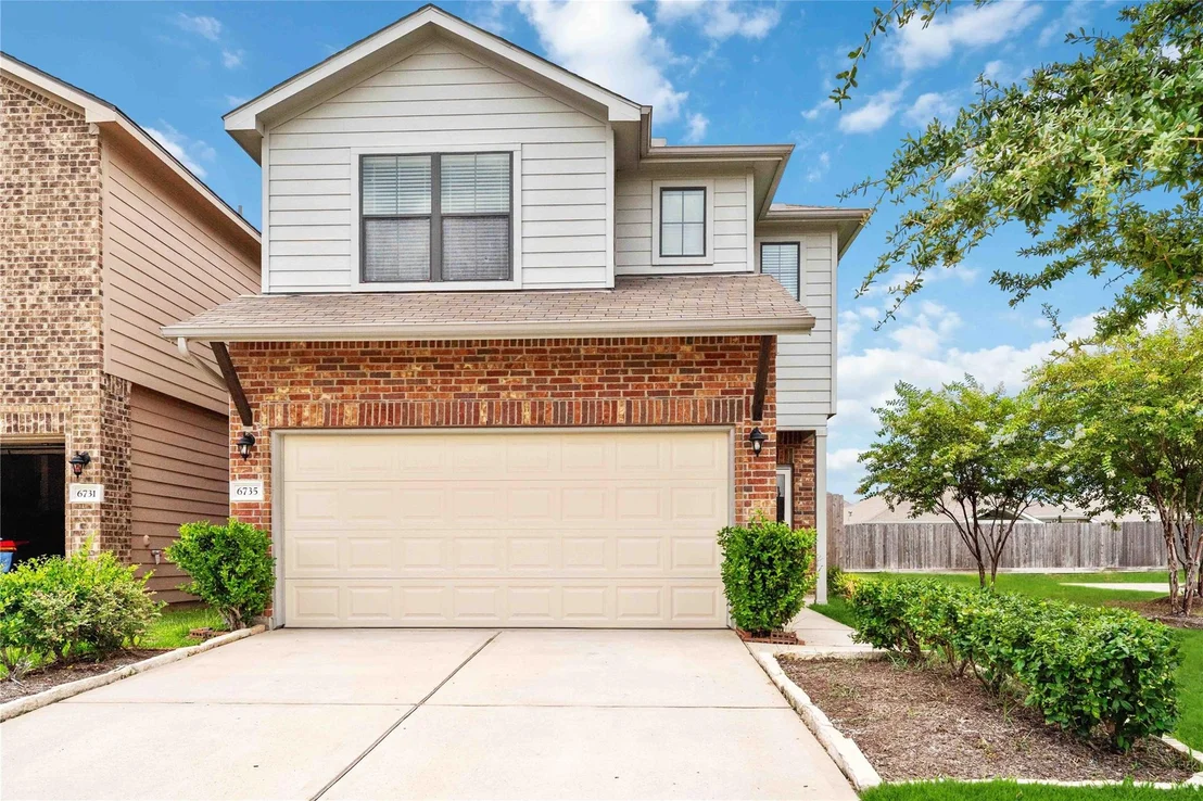 Photo of 6735 Sharpstone Creek Lane
