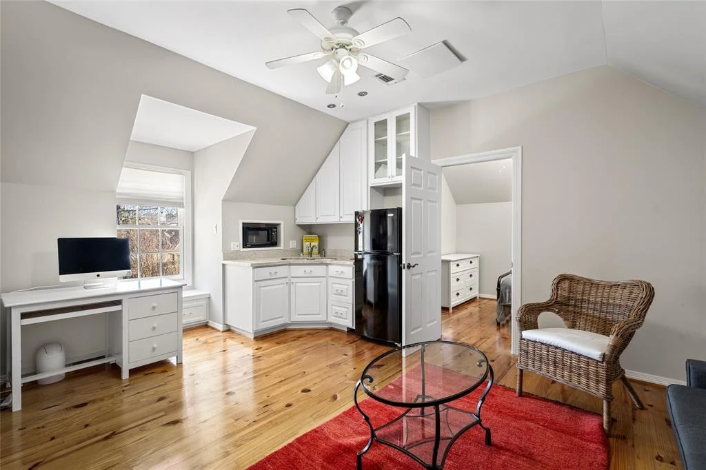 Photo of 3601 Amherst Street