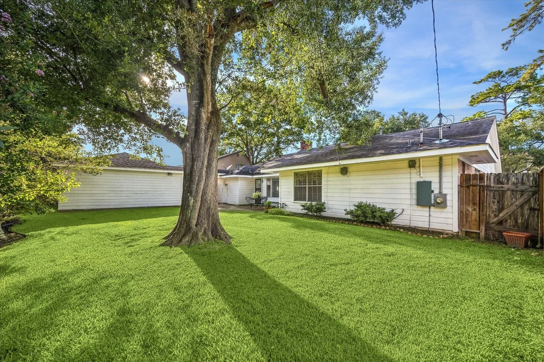 Photo of 14723 River Forest Drive