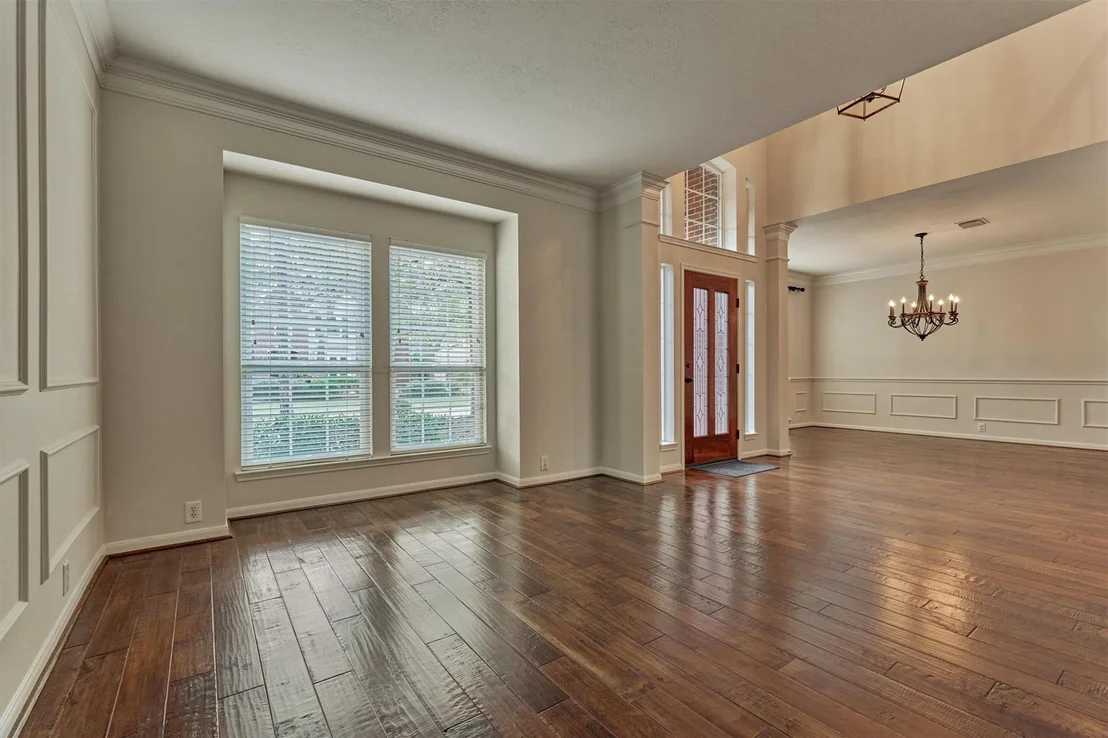 Photo of 18 Gallant Oak Place