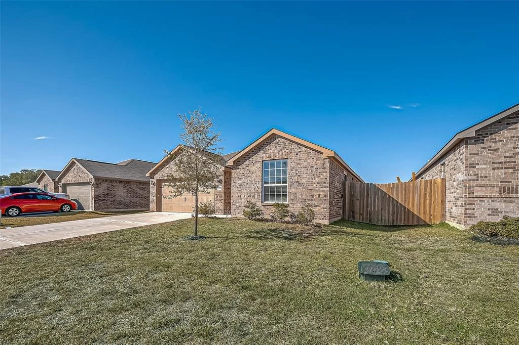 Photo of 25357 Cypress Bend Drive