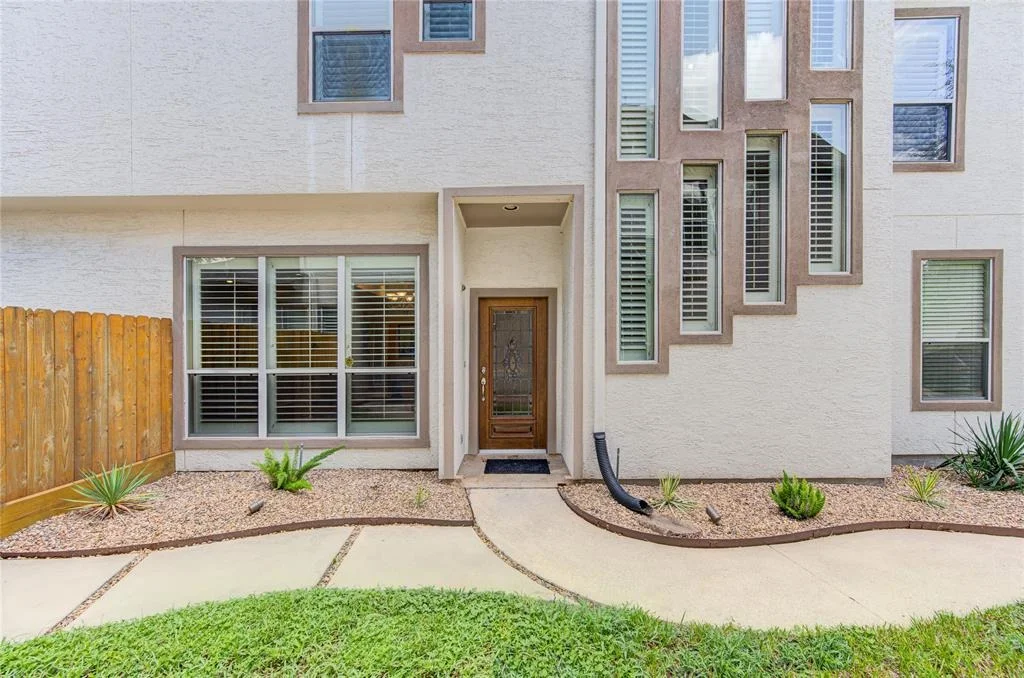 Photo of 1415 Baldwin Square Lane