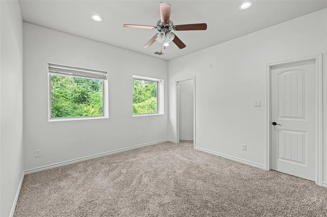 Photo of 21107 Knight Quest Drive