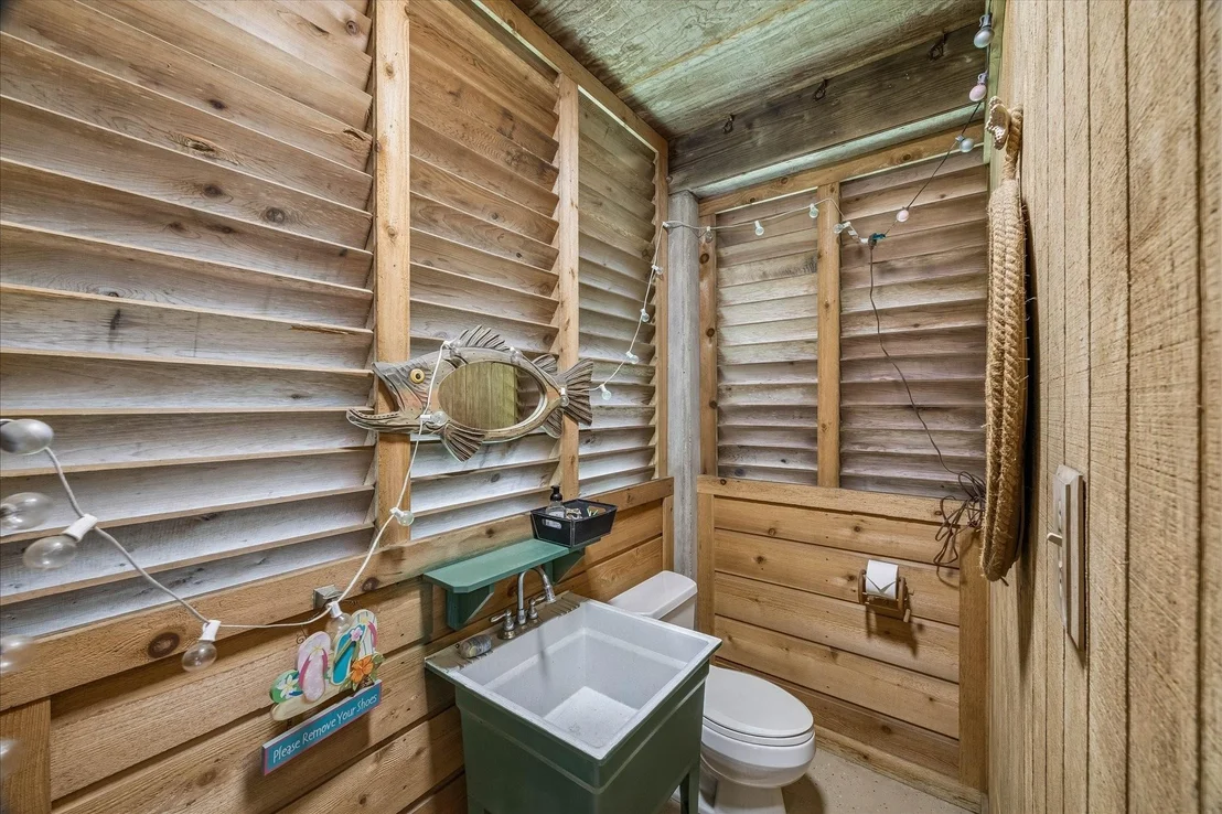 Photo of 1007 Tiki