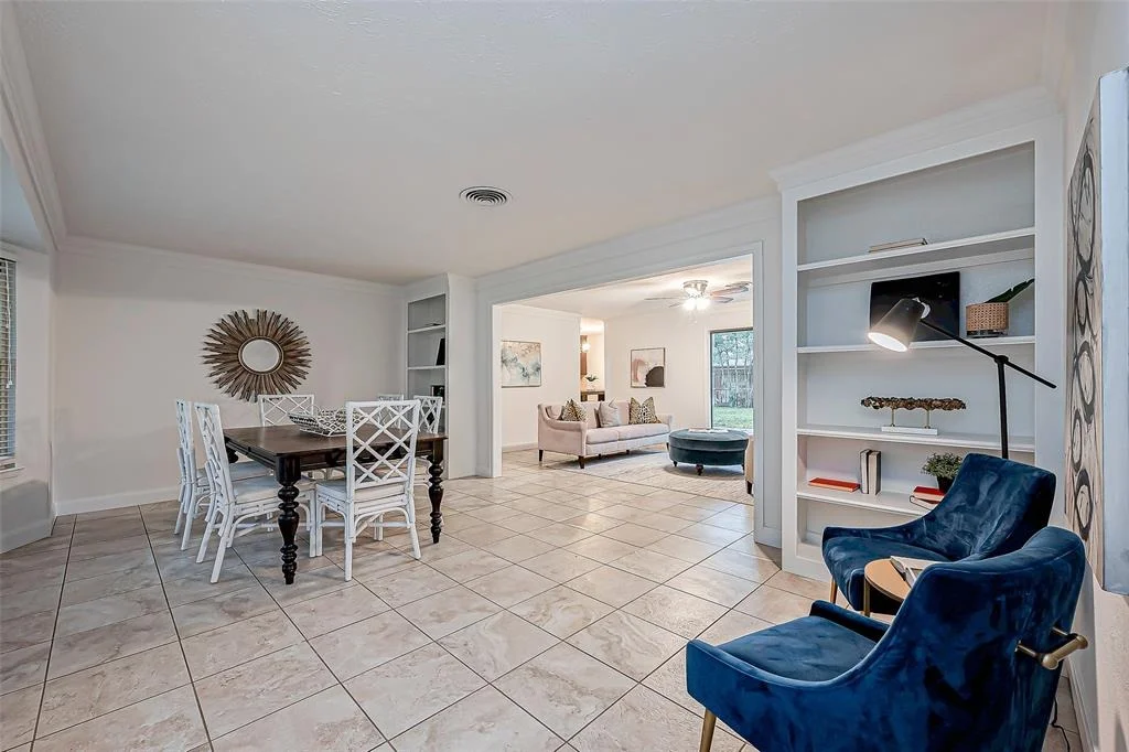 Photo of 9538 Meadowcroft Drive