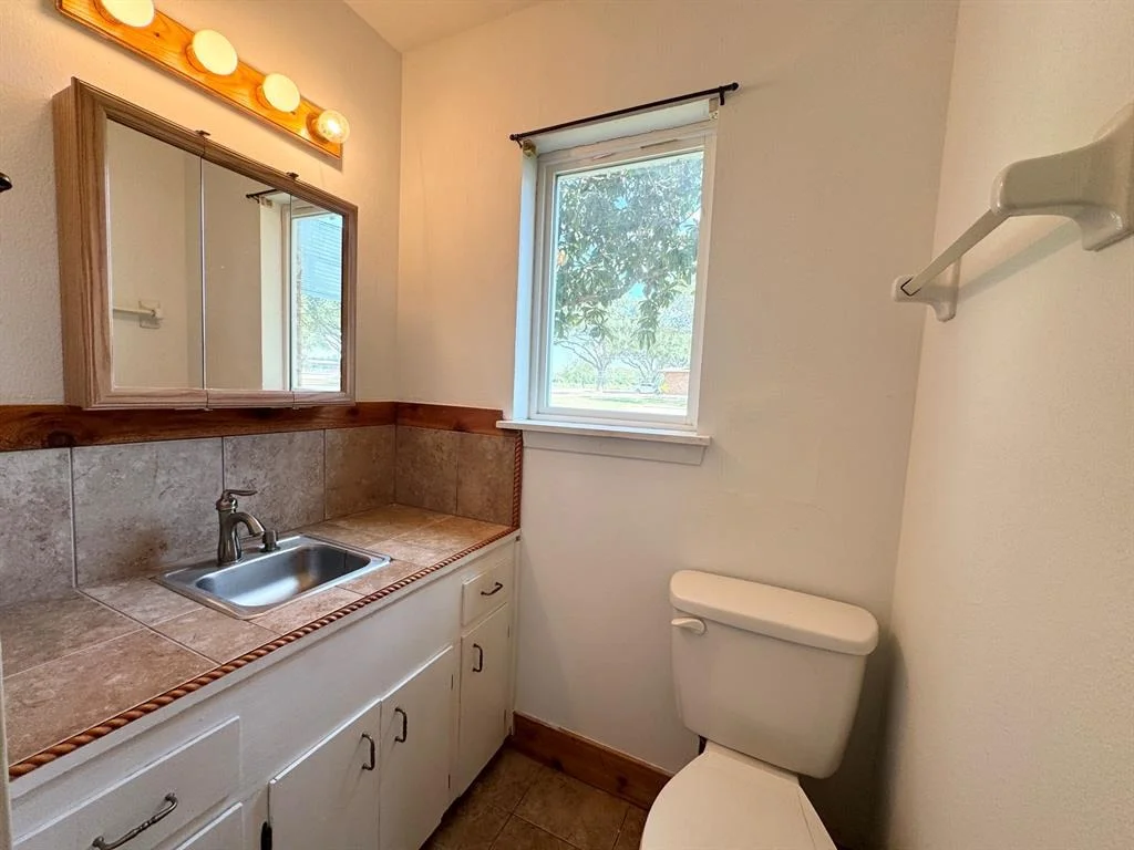Photo of 412 Elm Street