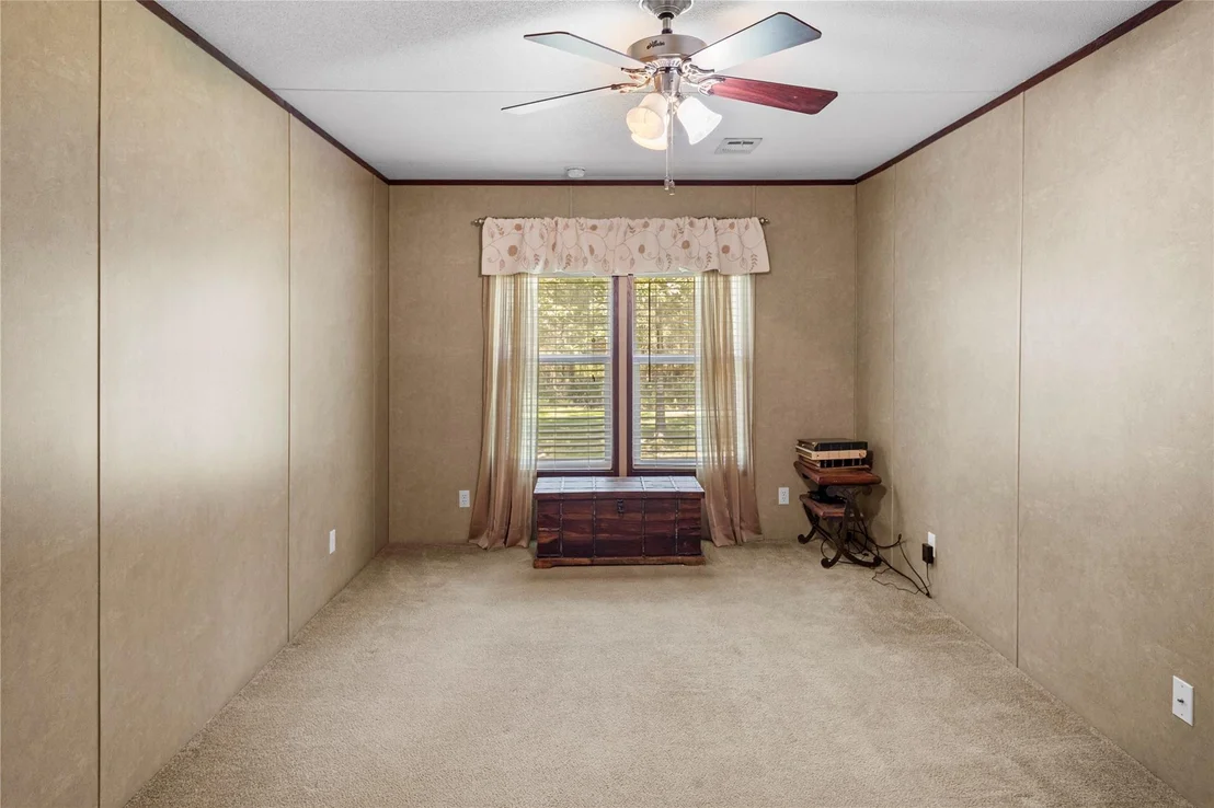 Photo of 375 Chestnut Bend