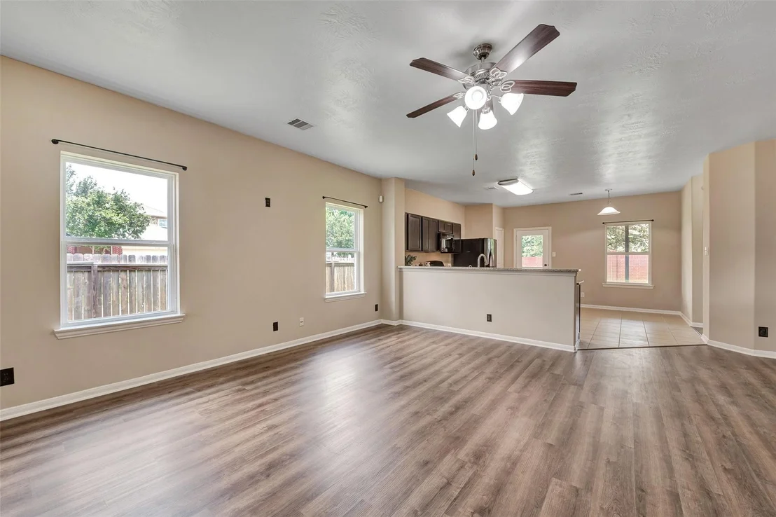 Photo of 18203 Canary Bluff Lane