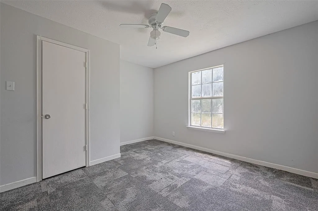 Photo of 4048 N Oak Forest Drive