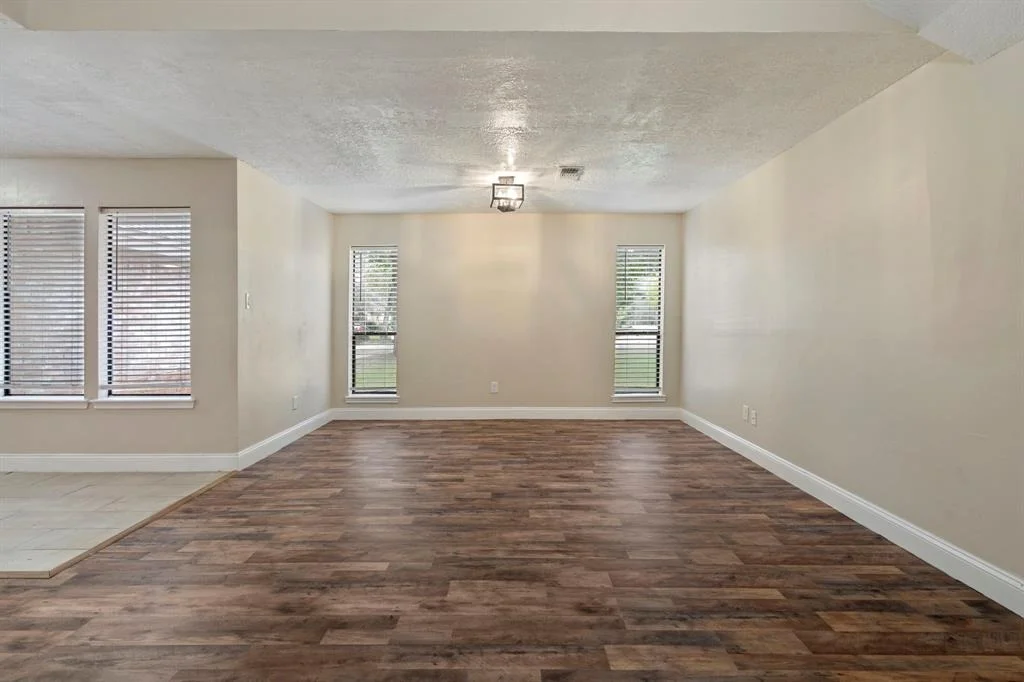 Photo of 11914 Meadowview Drive