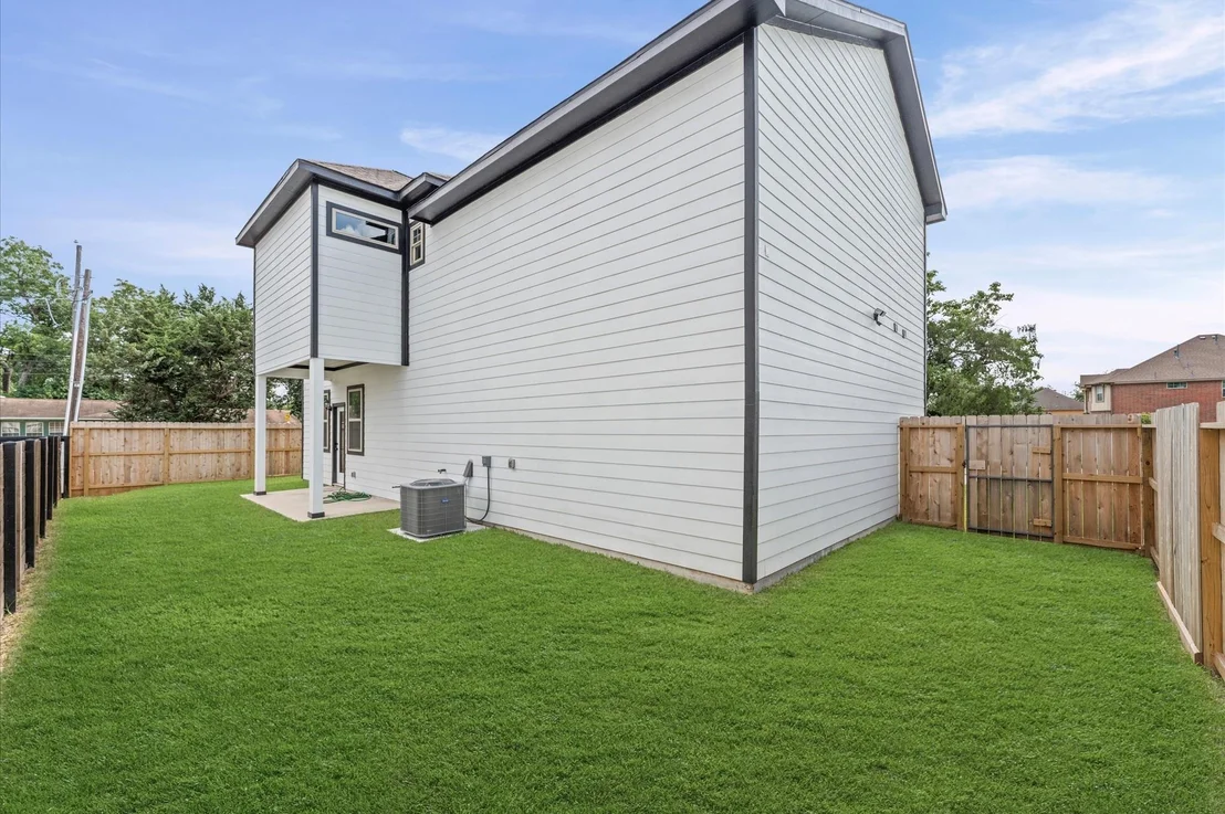 Photo of 2456 Walcott Lane