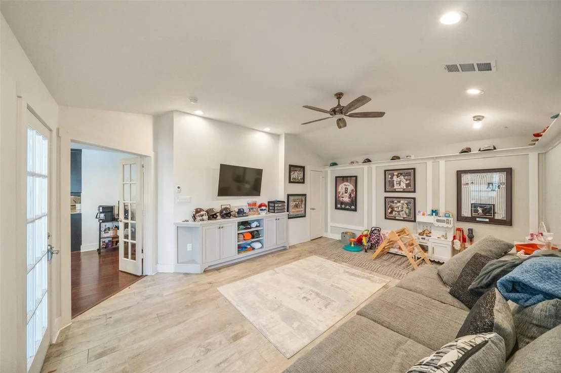 Photo of 8710 Burkhart Road