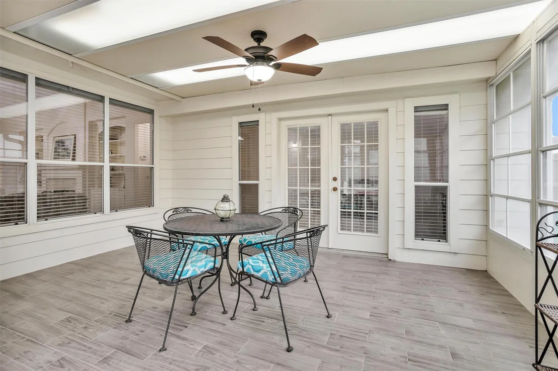 Photo of 6031 Skyhaven Lane