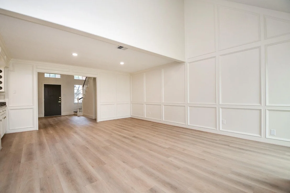 Photo of 206 E Sutton Square