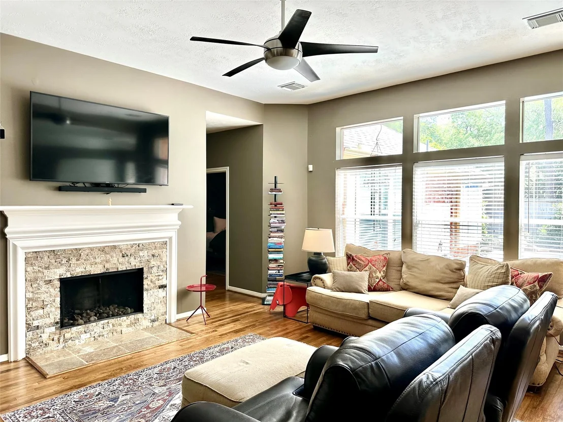 Photo of 8910 Everhart Lane
