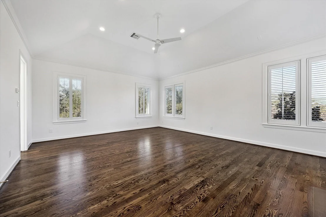 Photo of 531 Lovett Boulevard