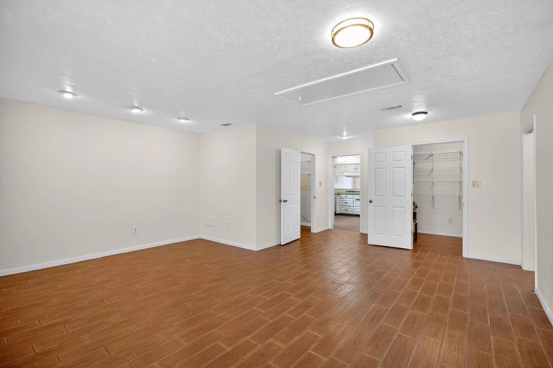 Photo of 206 Staples Drive