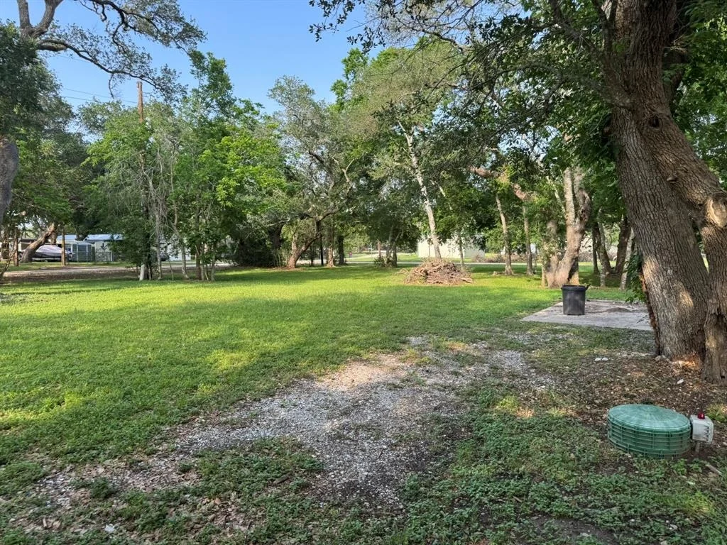 Photo of 751 Riverside Drive
