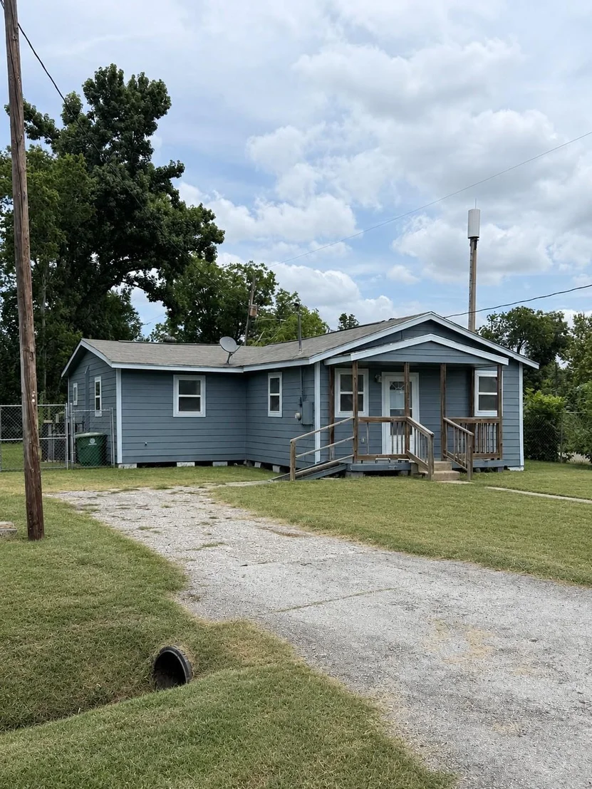 Photo of 8602 Williamsdell Street