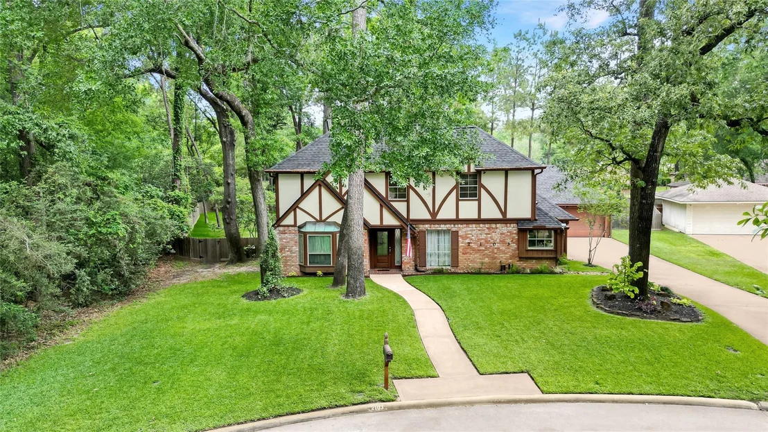 Photo of 2103 River Falls Drive