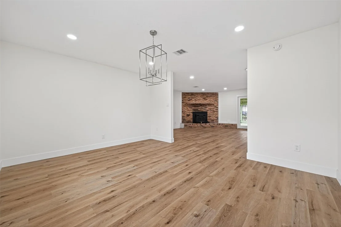 Photo of 4012 Theiss Road