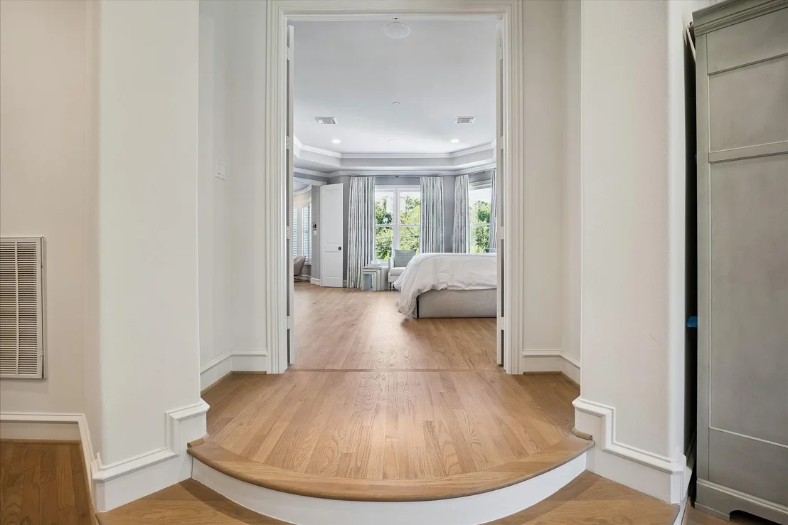 Photo of 1020 River Glynn Drive