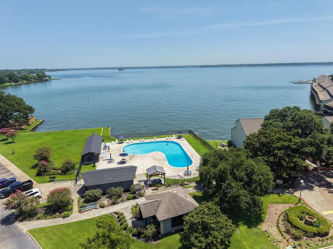 Photo of 6979 Breezy Point