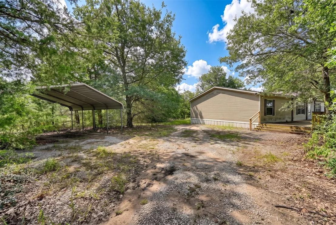 Photo of 406 E Lois Lane