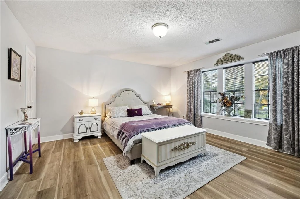 Photo of 7702 Northbridge Drive