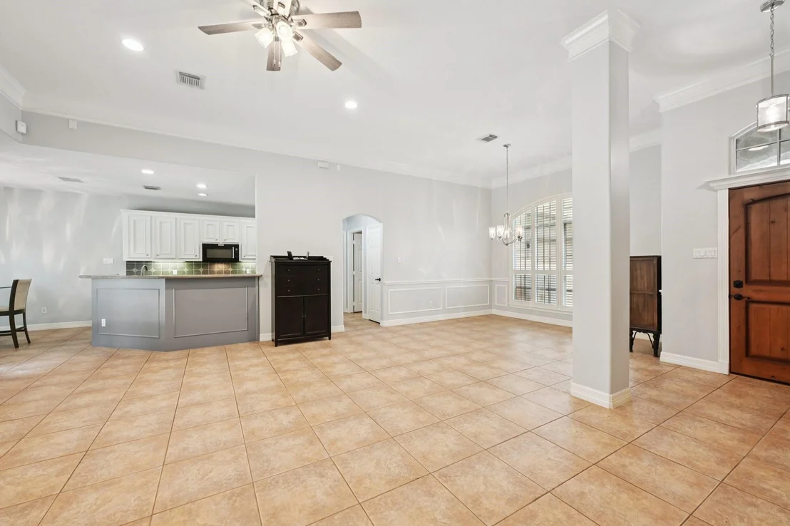 Photo of 7187 Edgewater Drive